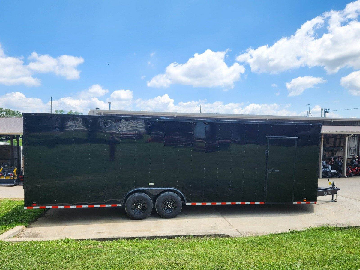 8.5 × 28 ft V-Nose Enclosed Trailer, photo 3