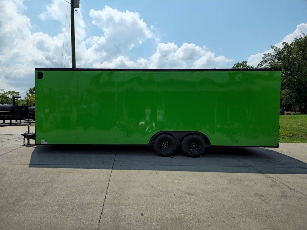 8.5 × 24 ft Enclosed Trailer, photo 4