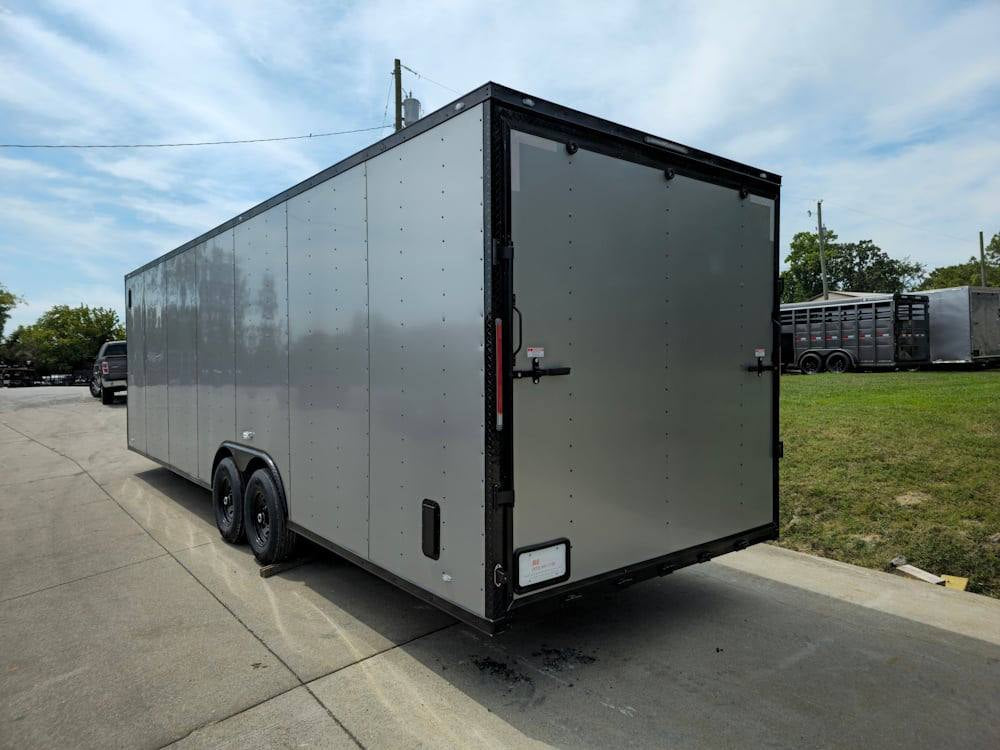 8.5 × 28 ft Enclosed Trailer, photo 5