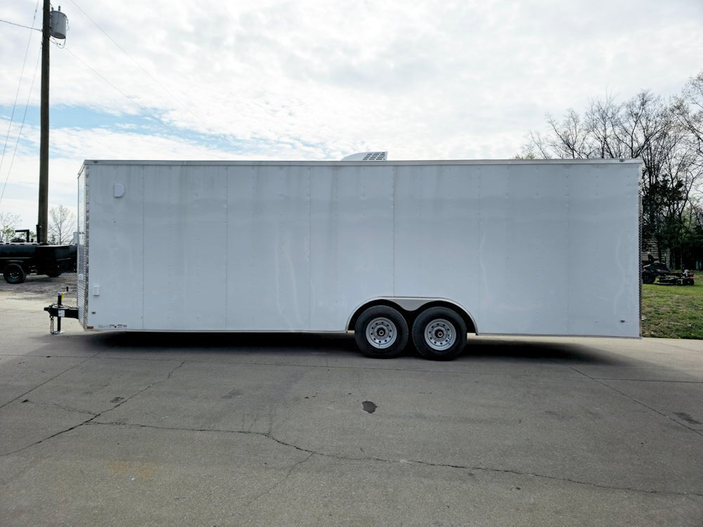 8.5 × 26 ft V-Nose Enclosed Trailer, photo 5