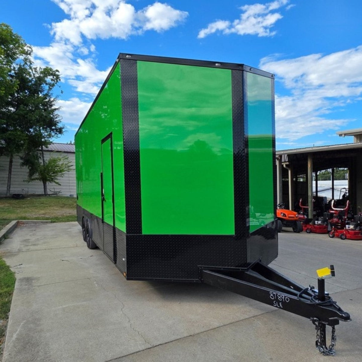 8.5 × 24 ft V-Nose Enclosed Car Hauler, photo 2
