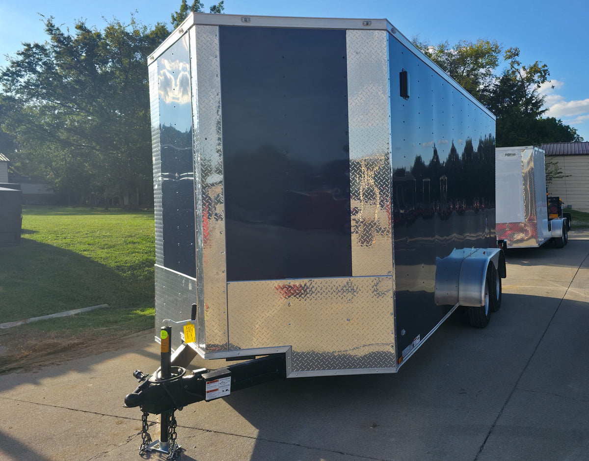 7 × 16 ft Enclosed Trailer, photo 1