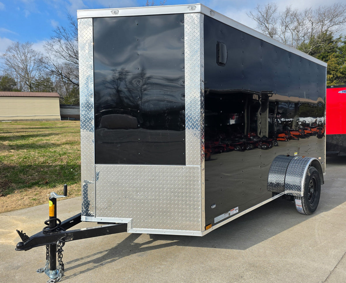 6 × 12 ft V-Nose Enclosed Trailer, photo 1