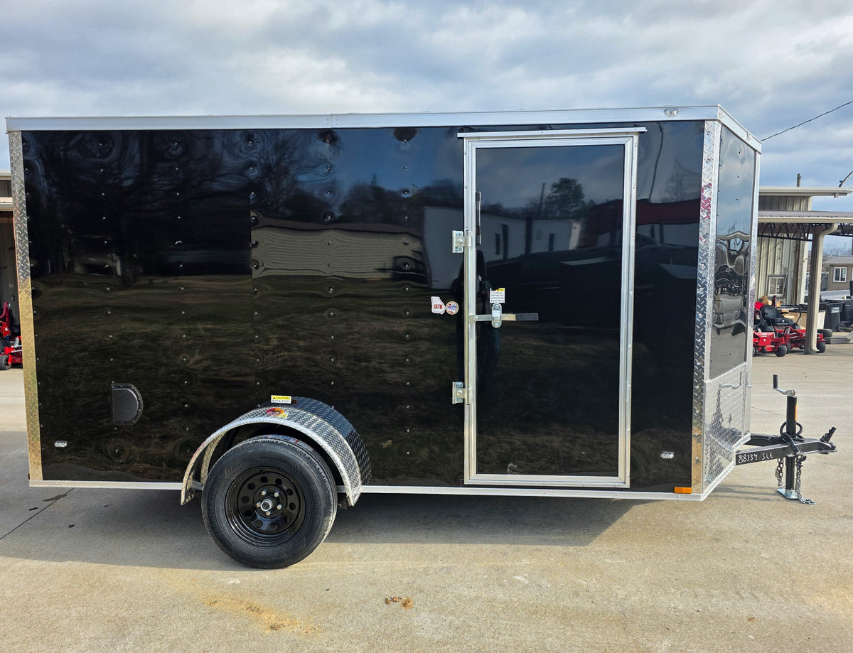 6 × 12 ft V-Nose Enclosed Trailer, photo 5