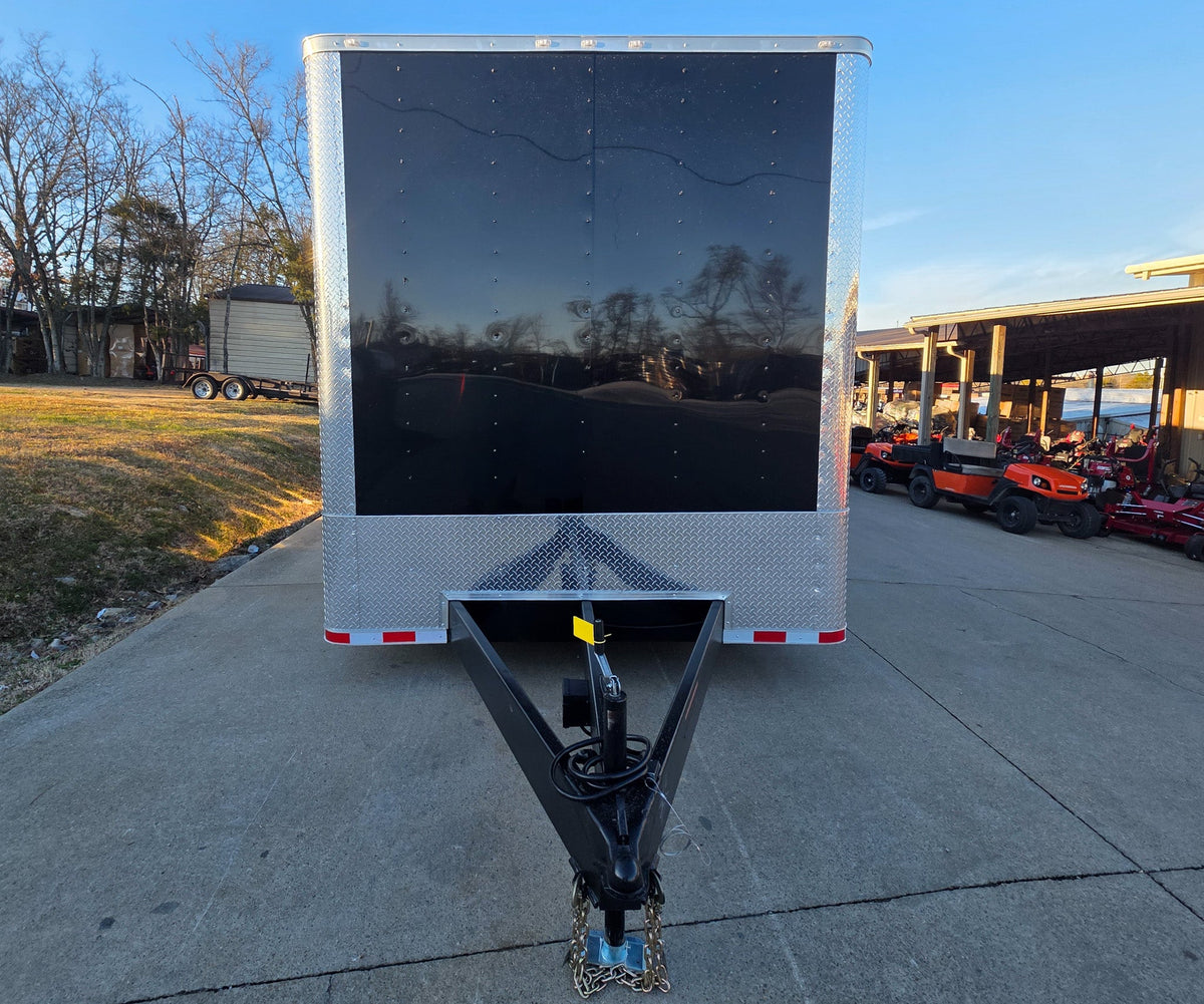 8.5 × 34 ft Enclosed Trailer, photo 3