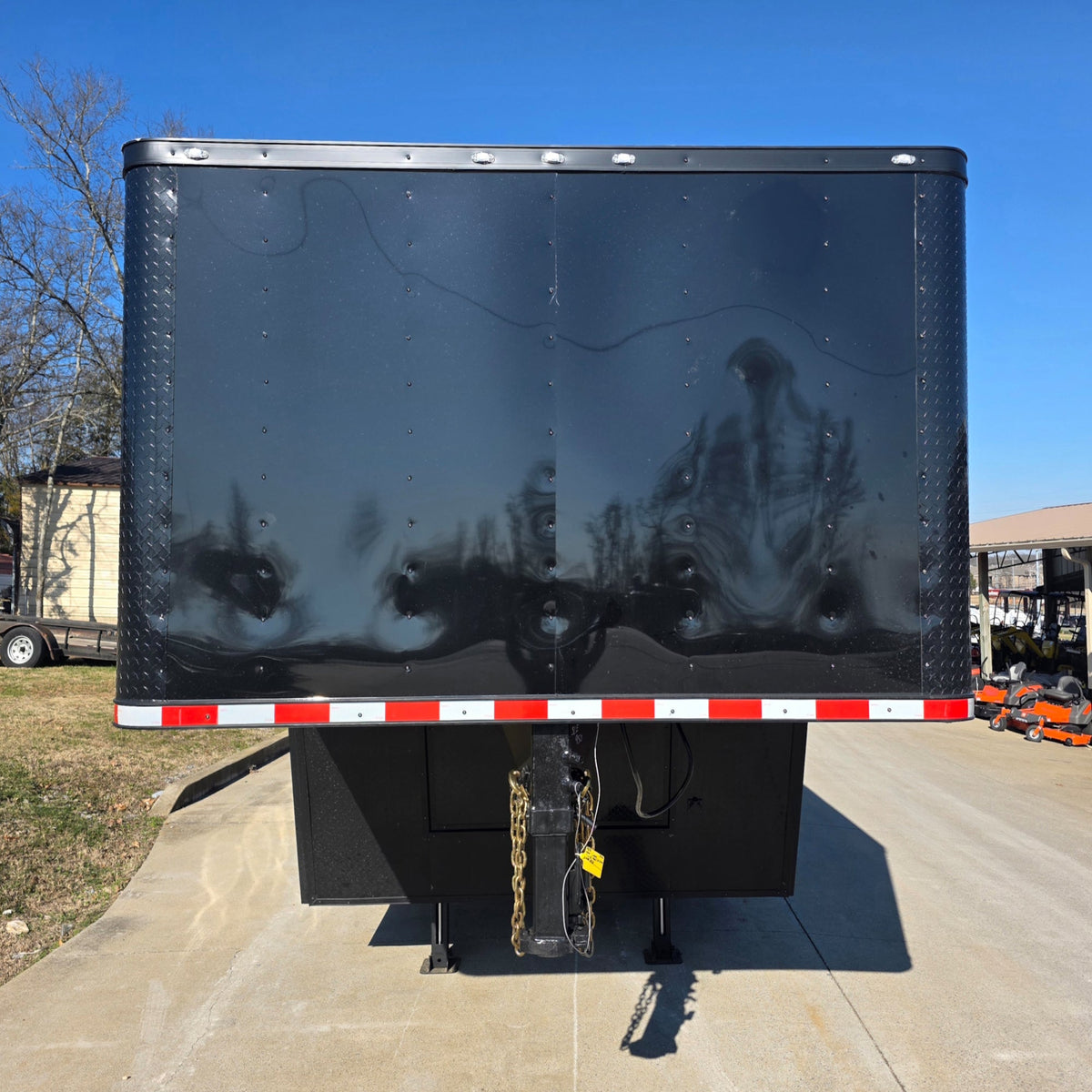 8.5 × 32 ft Gooseneck Hybrid Enclosed Trailer, photo 2