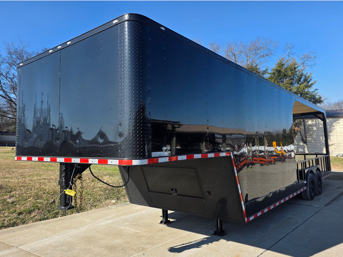8.5 × 32 ft Gooseneck Hybrid Enclosed Trailer, photo 3