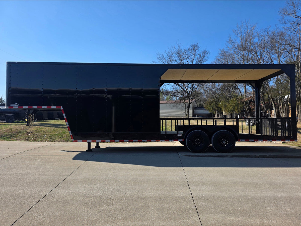 8.5 × 32 ft Gooseneck Hybrid Enclosed Trailer, photo 5