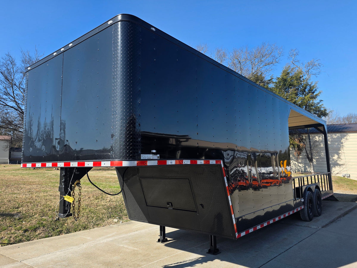 8.5 × 32 ft Gooseneck Hybrid Enclosed Trailer, photo 1
