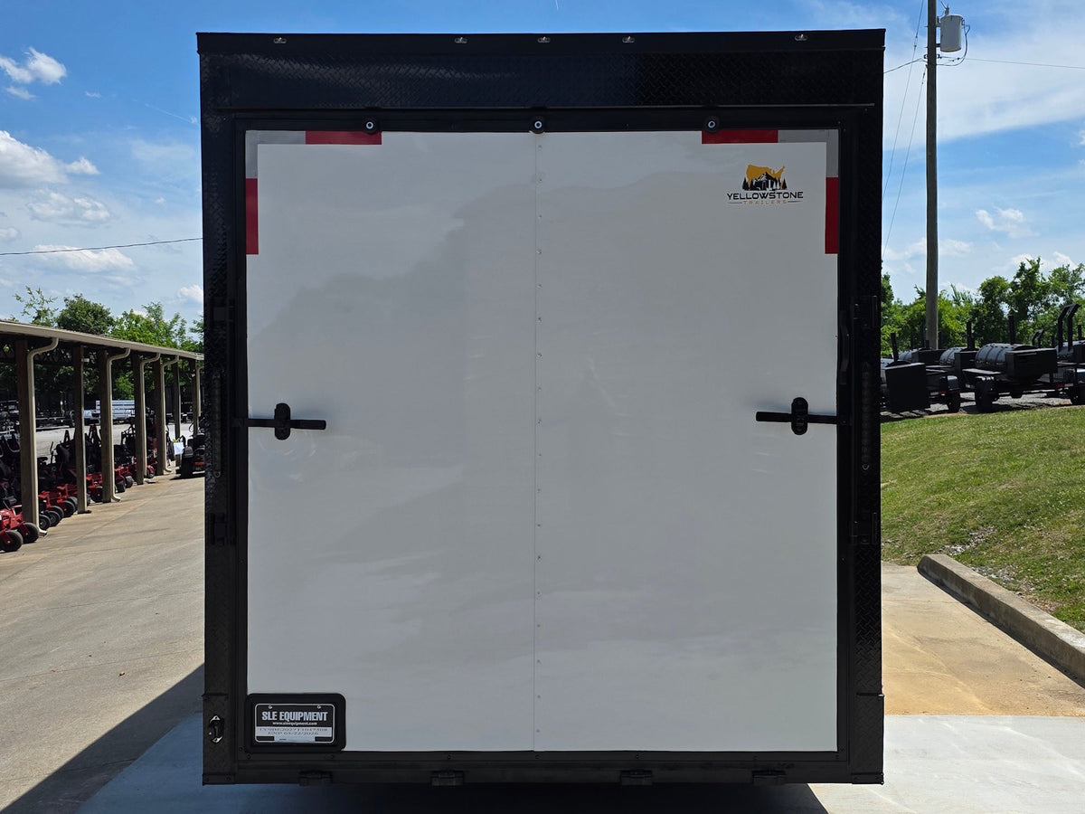 8.5 × 20 ft V-Nose Enclosed Trailer, photo 4
