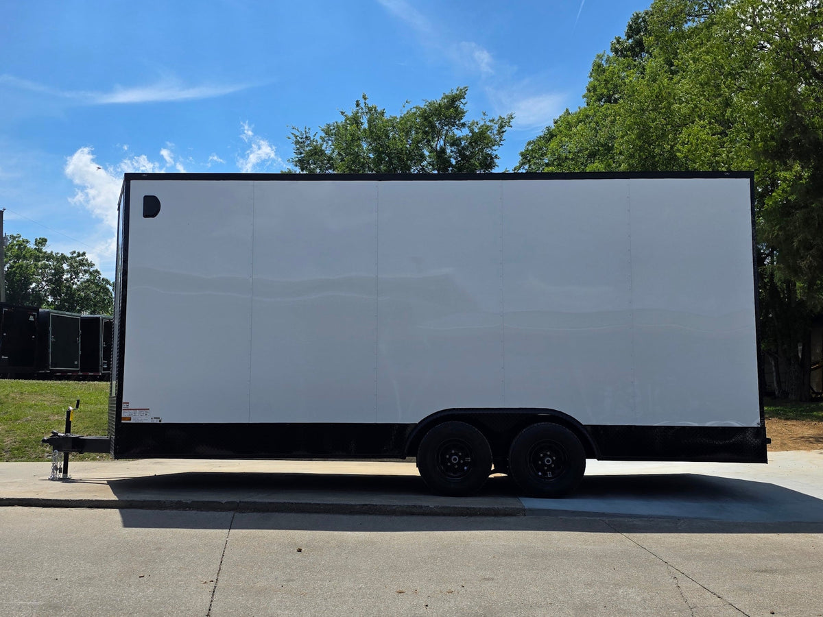 8.5 × 20 ft V-Nose Enclosed Trailer, photo 2
