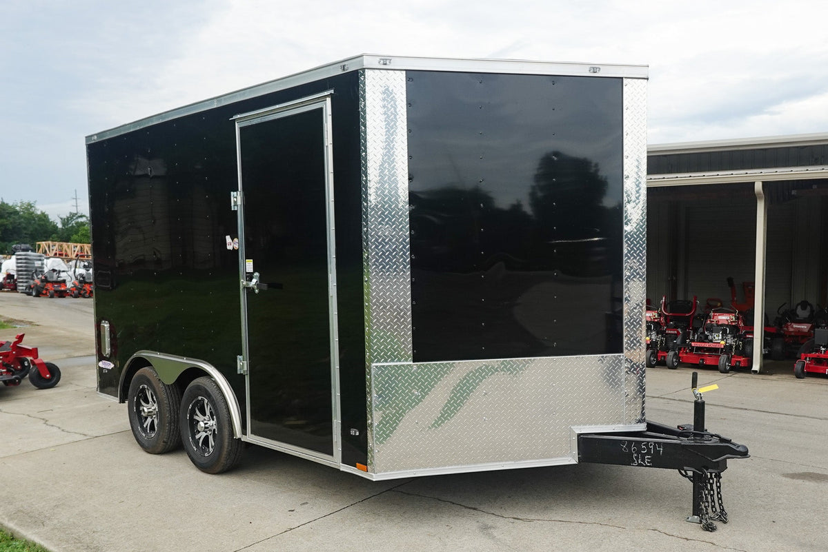 8.5 × 12 ft V-Nose Enclosed Trailer, photo 4