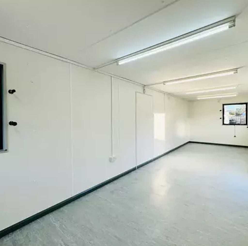 32 × 10 ft Cabin, photo 4