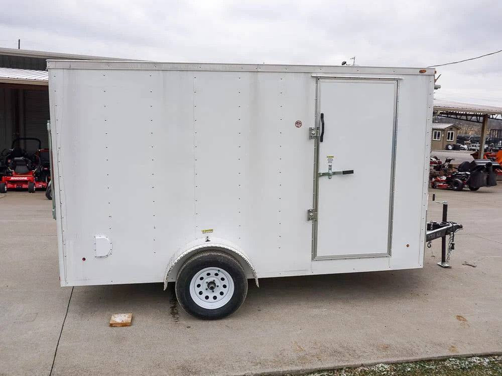 7 × 12 ft V-Nose Enclosed Trailer, photo 3