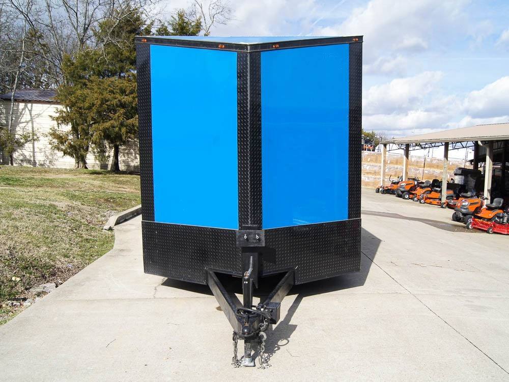 8.5 × 18 ft V-Nose Enclosed Trailer, photo 3