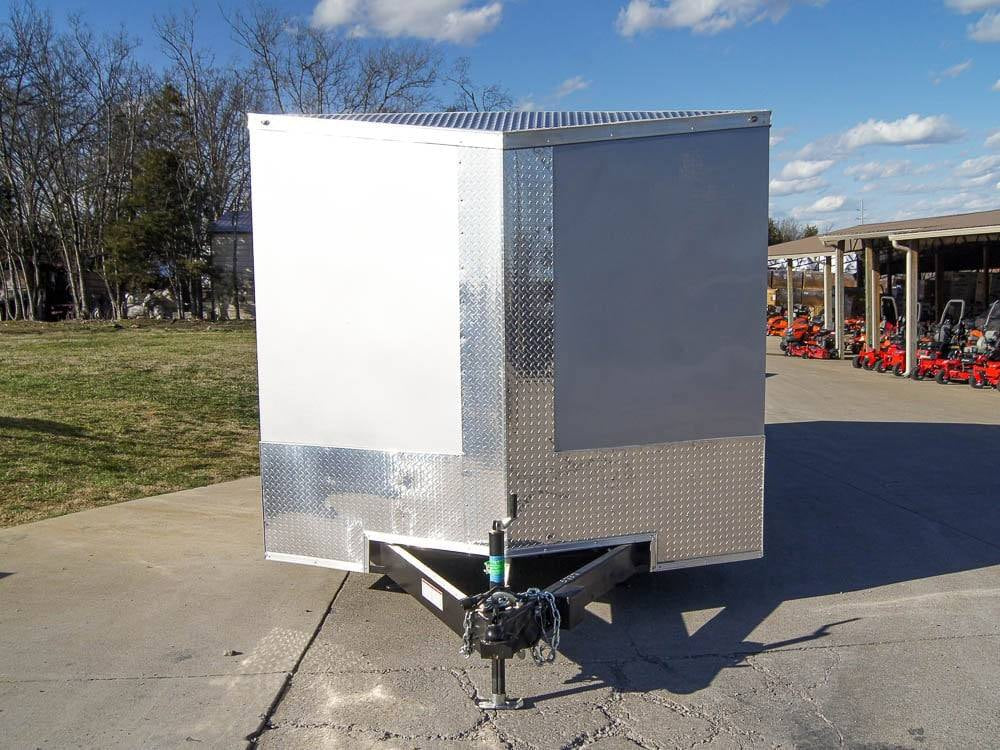 8.5 × 20 ft V-Nose Enclosed Trailer, photo 2