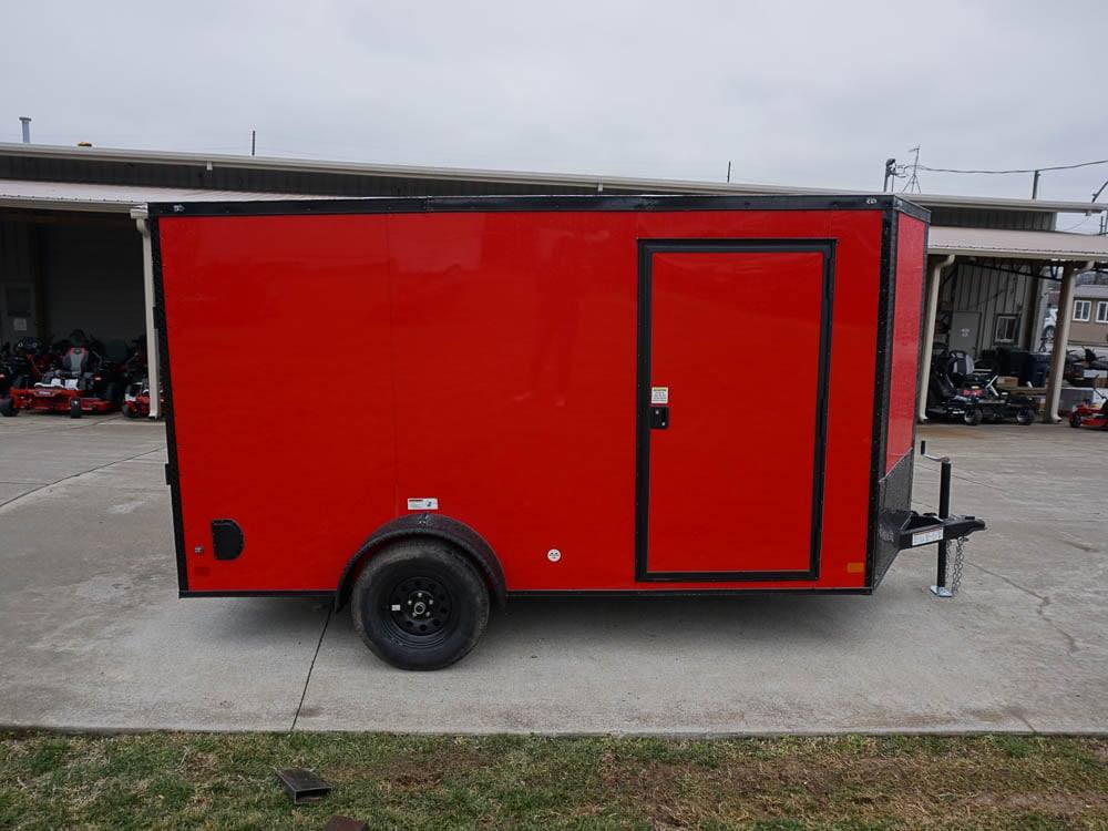 7 × 12 ft V-Nose Enclosed Trailer, photo 4