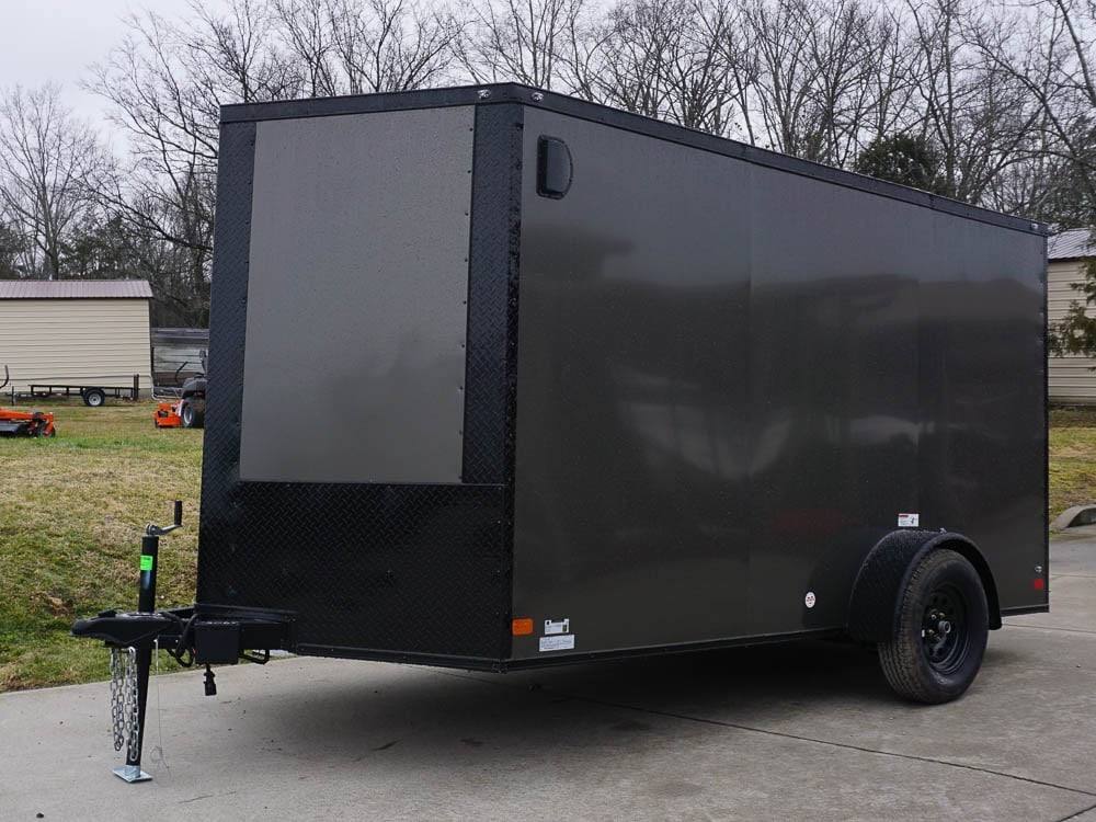 7 × 12 ft V-Nose Enclosed Trailer, photo 3