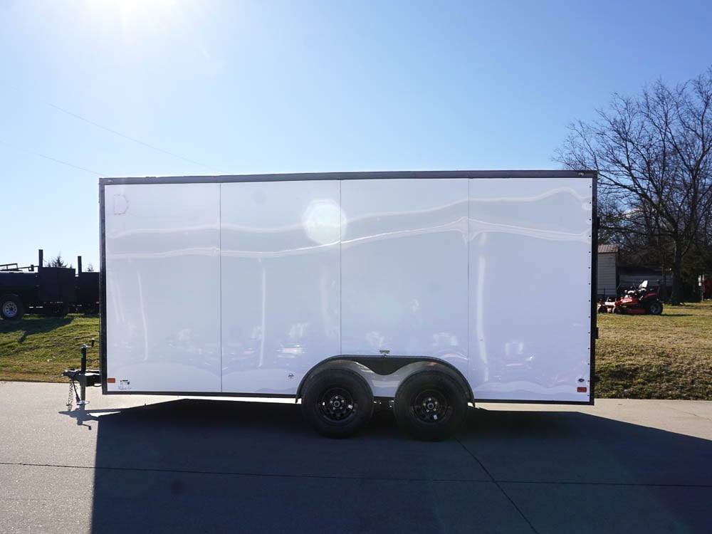 7 × 16 ft V-Nose Enclosed Trailer, photo 4