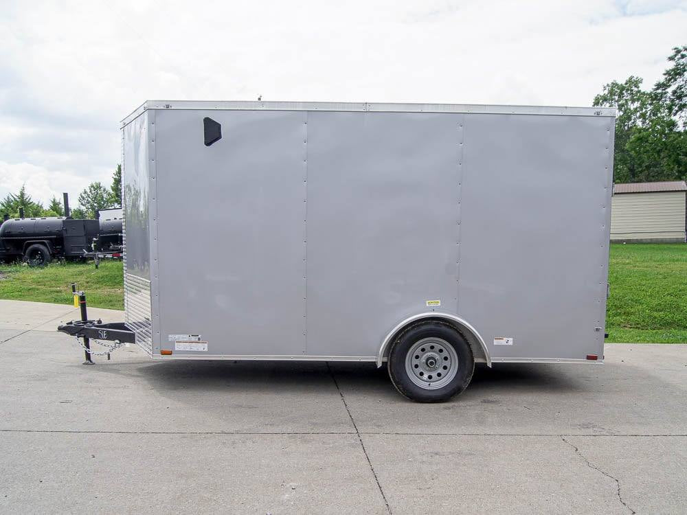 7 × 12 ft V-Nose Enclosed Trailer, photo 4
