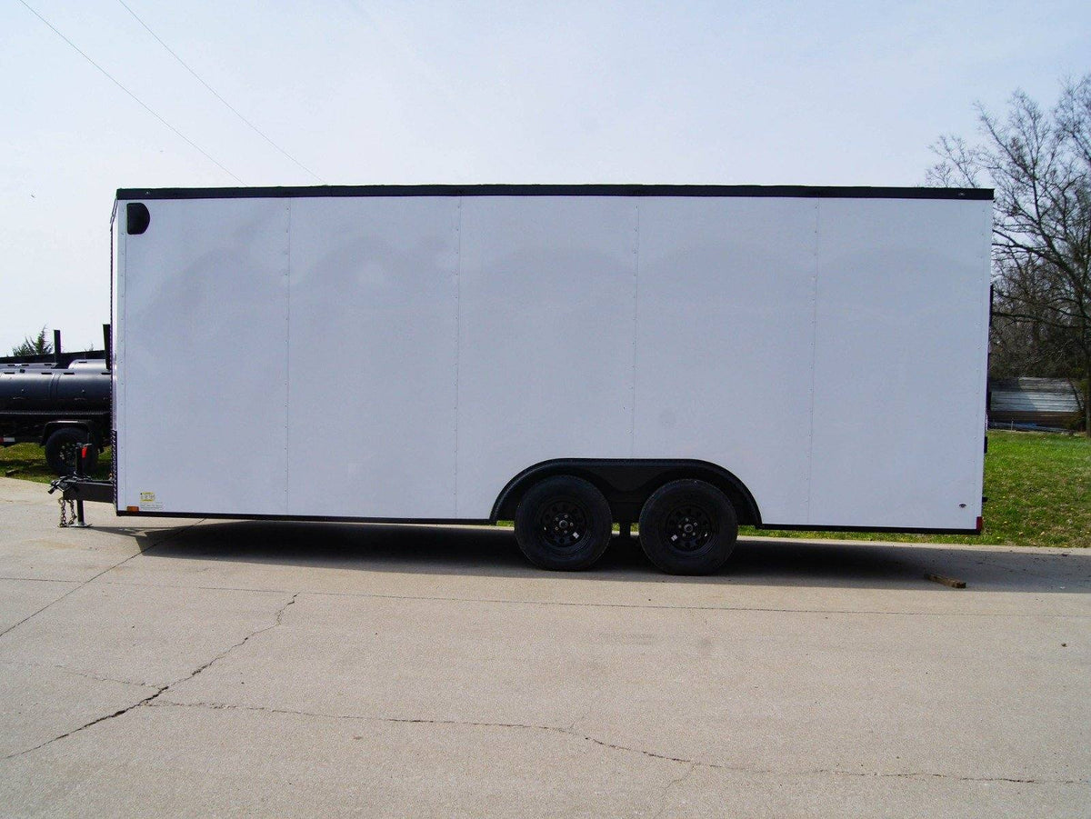 8.5 × 20 ft V-Nose Enclosed Trailer, photo 3