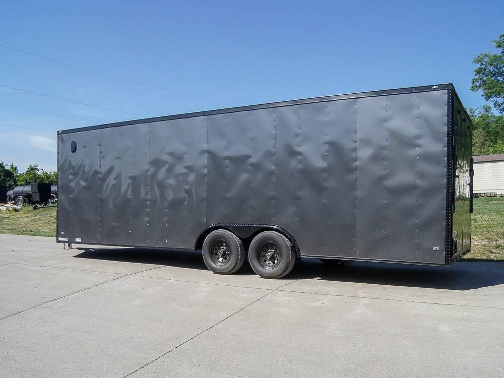 8.5 × 24 ft V-Nose Enclosed Trailer, photo 4