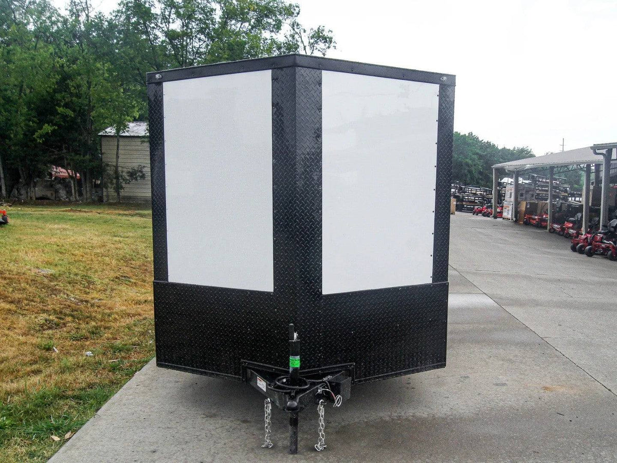 7 × 14 ft V-Nose Enclosed Trailer, photo 2