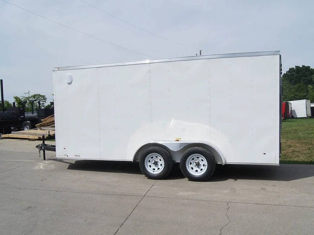 7 × 16 ft V-Nose Enclosed Trailer, photo 5