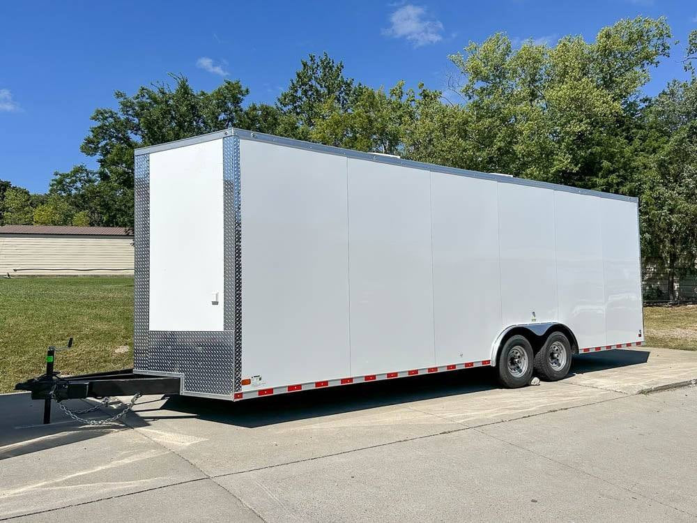 8.5 × 24 ft V-Nose Enclosed Trailer, photo 1