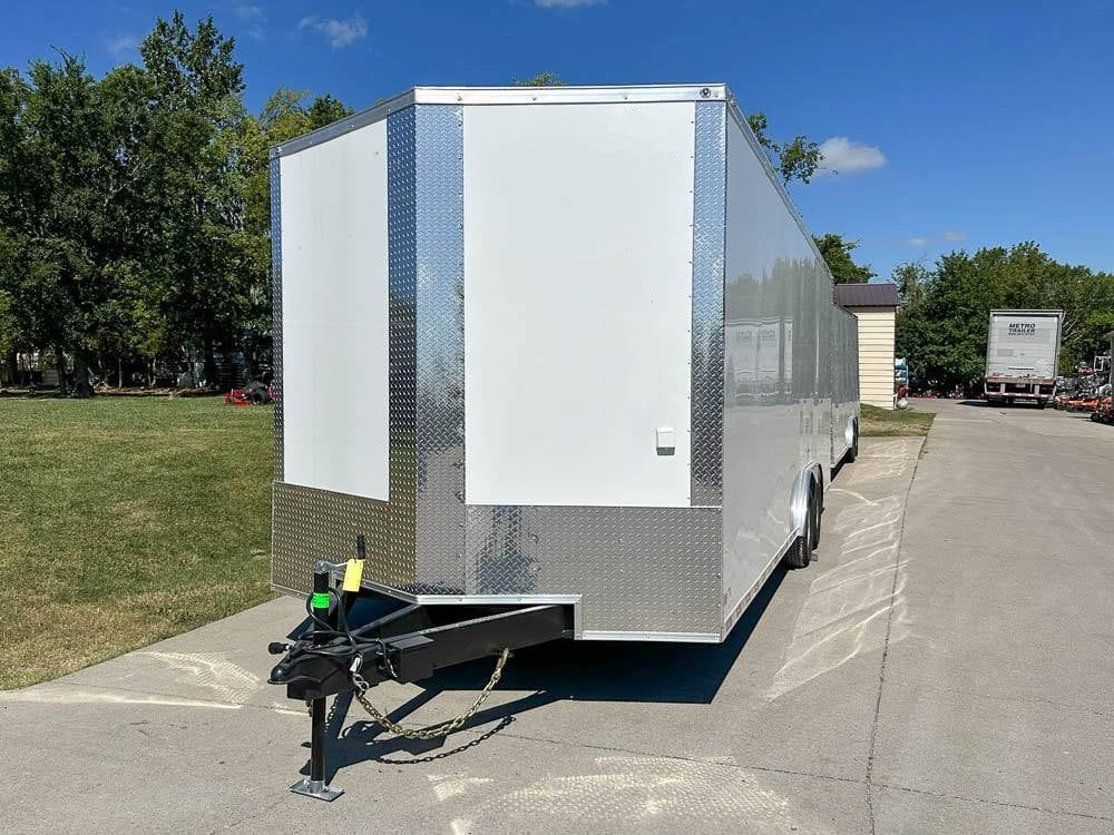 8.5 × 24 ft V-Nose Enclosed Trailer, photo 2