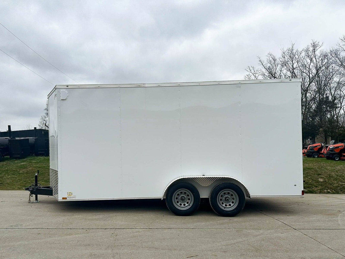 7 × 16 ft V-Nose Enclosed Trailer, photo 5