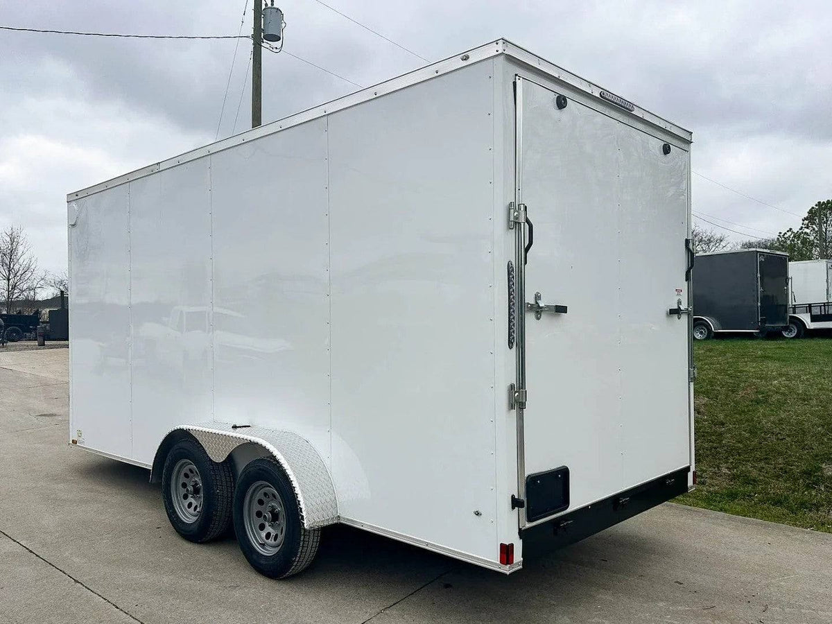 7 × 16 ft V-Nose Enclosed Trailer, photo 4