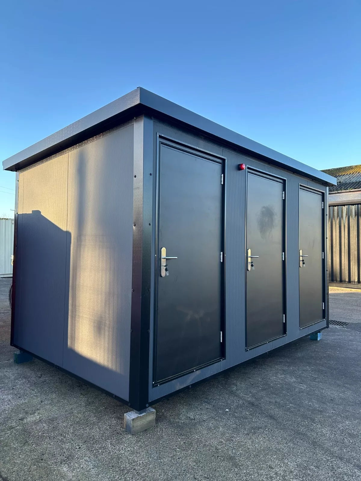 Triple Toilet Unit (Can Be customized), photo 4
