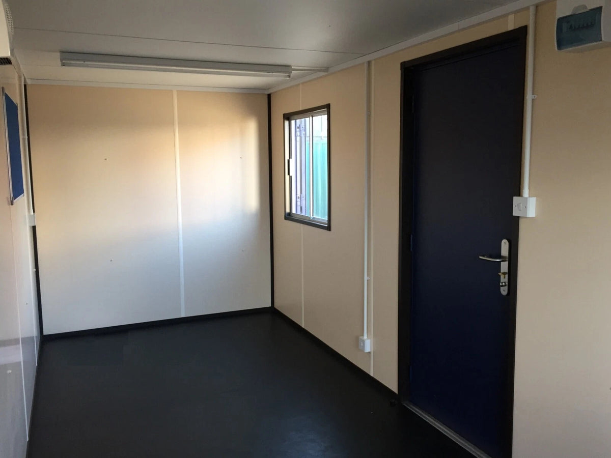 Portable Office Site Cabin Container 20 × 8 ft, photo 3