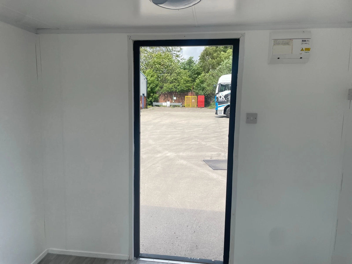 10 × 8 ft Small Office Container, High Security, photo 3
