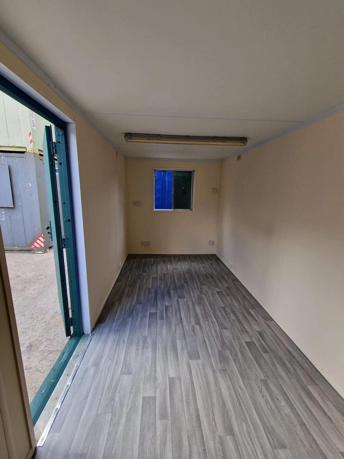 20 × 8 ft Anti Vandal Office Canteen, photo 4