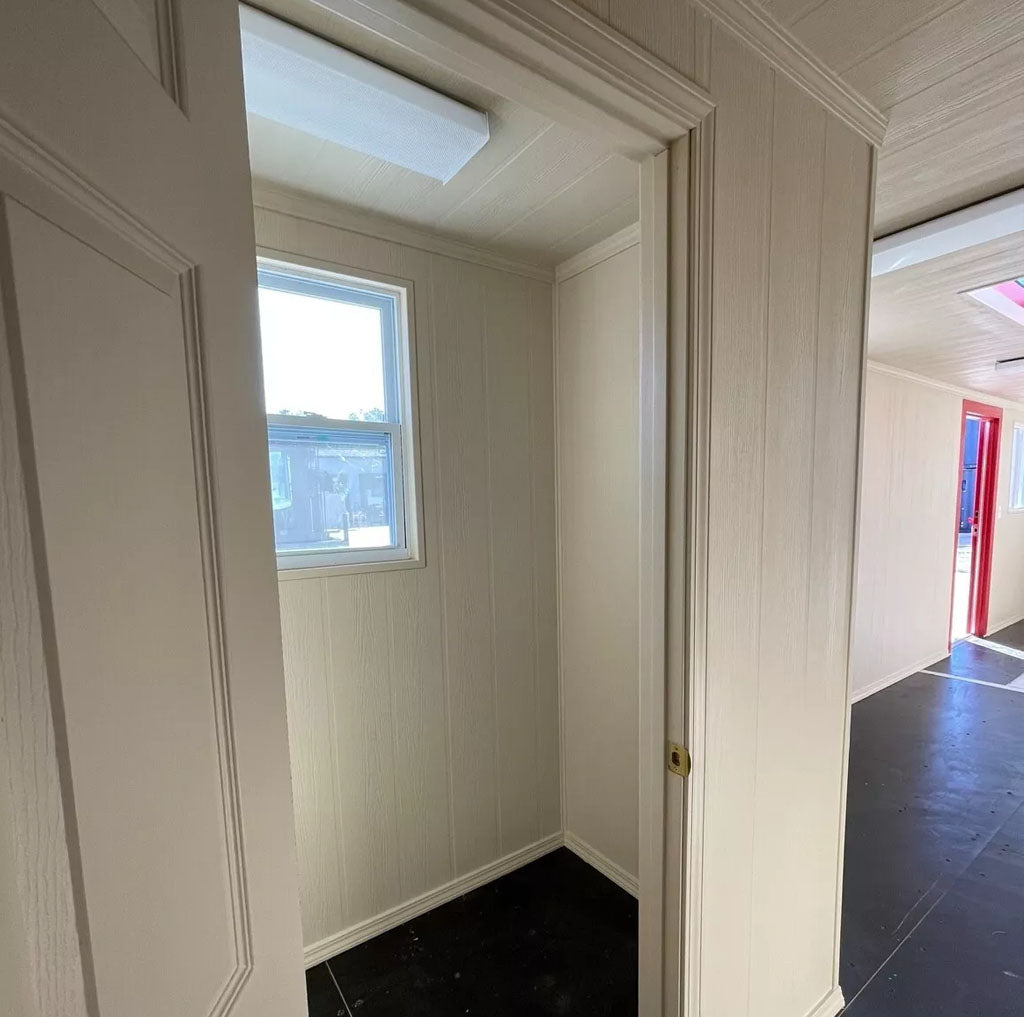40 ft Modified Shipping Container Office, photo 3