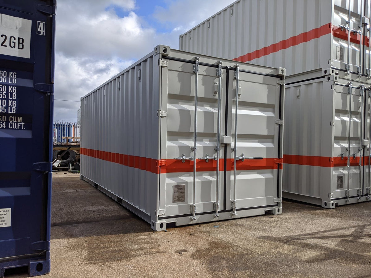 20 ft Workshop Containers With Shelves, photo 2