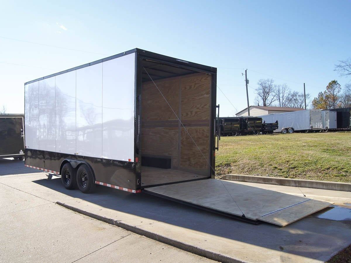 8.5 × 20 ft V-Nose Enclosed Trailer, photo 4