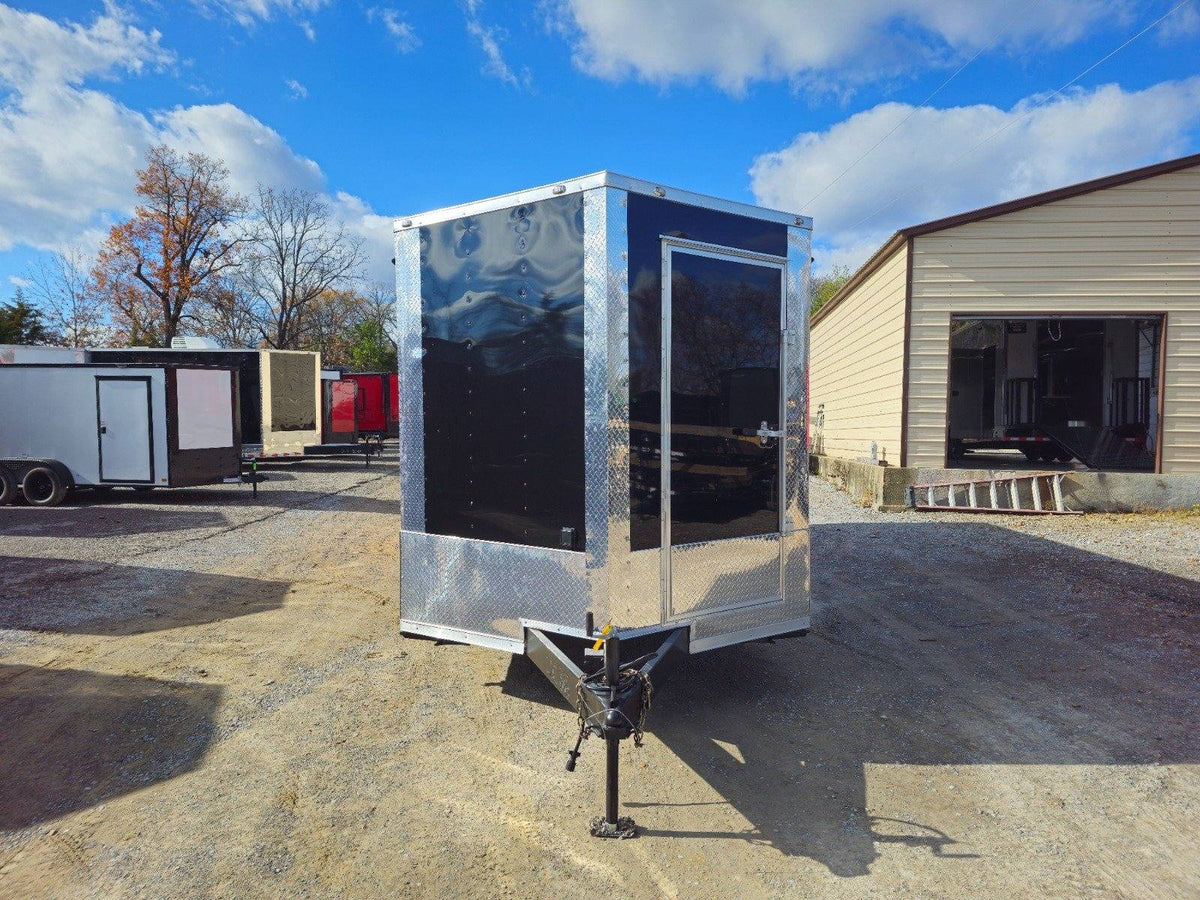 8.5 × 22 ft Enclosed Trailer, photo 2