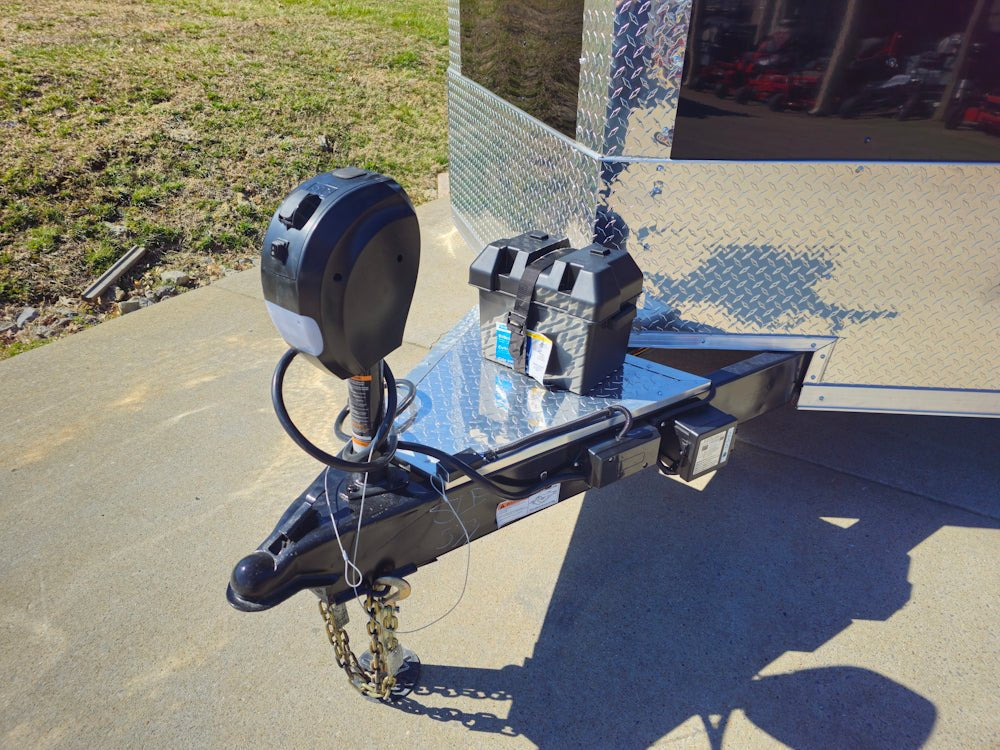 8.5 × 24 ft Enclosed Car Hauler, photo 3