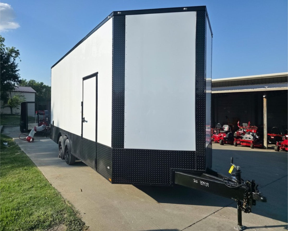 8.5 × 20 ft V-Nose Enclosed Trailer, photo 1
