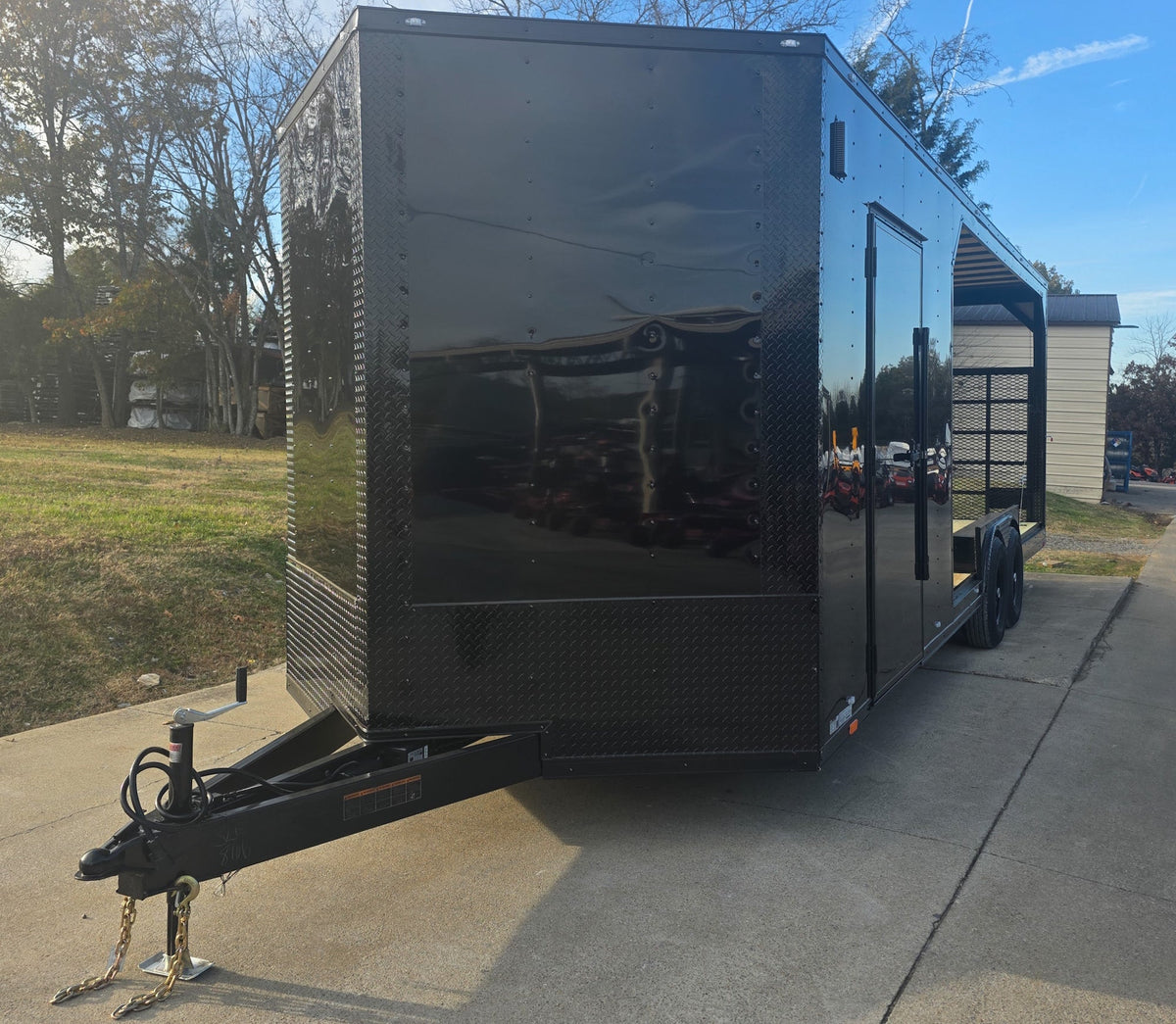8.5 × 24 ft Hybrid Enclosed Trailer, photo 3