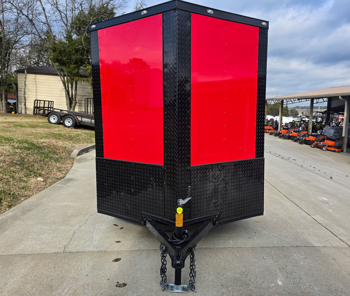 6 × 12 ft V-Nose Enclosed Trailer, photo 2