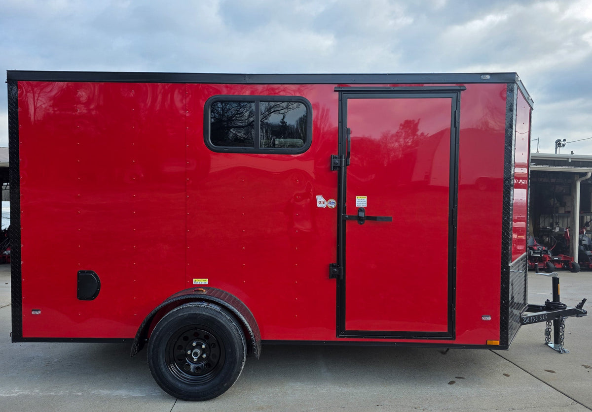6 × 12 ft V-Nose Enclosed Trailer, photo 5