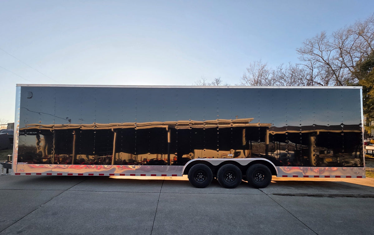 8.5 × 34 ft Enclosed Trailer, photo 4