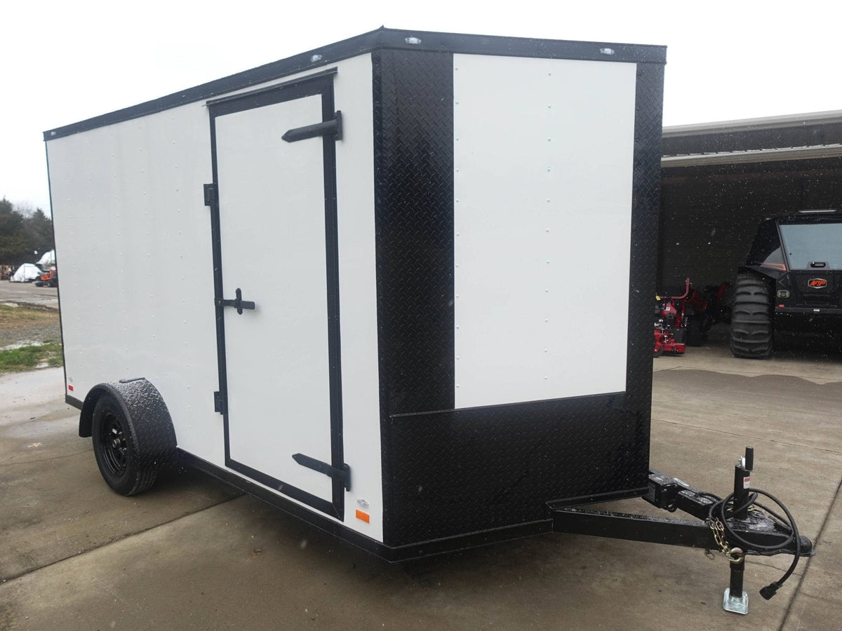 7 × 12 ft V-Nose Enclosed Trailer, photo 1