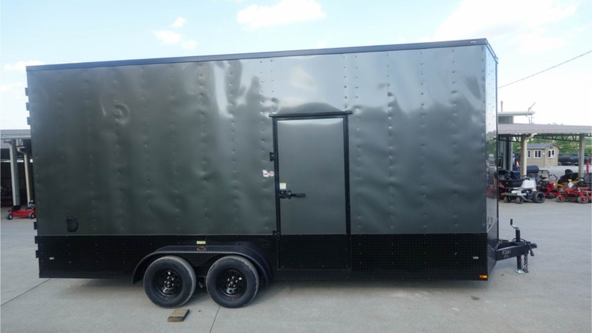 7 × 20 ft V-Nose Enclosed Trailer, photo 3