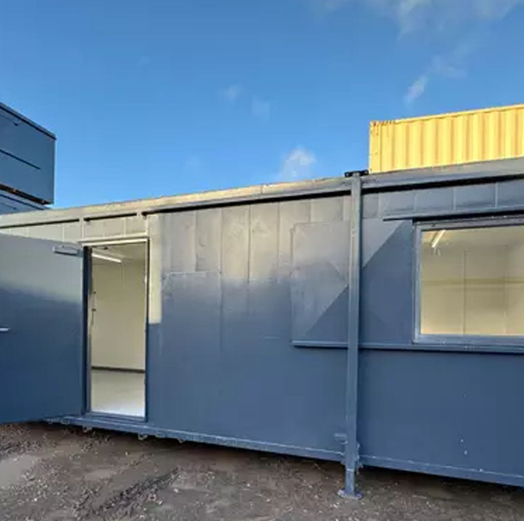 32 × 10 ft Cabin, photo 5