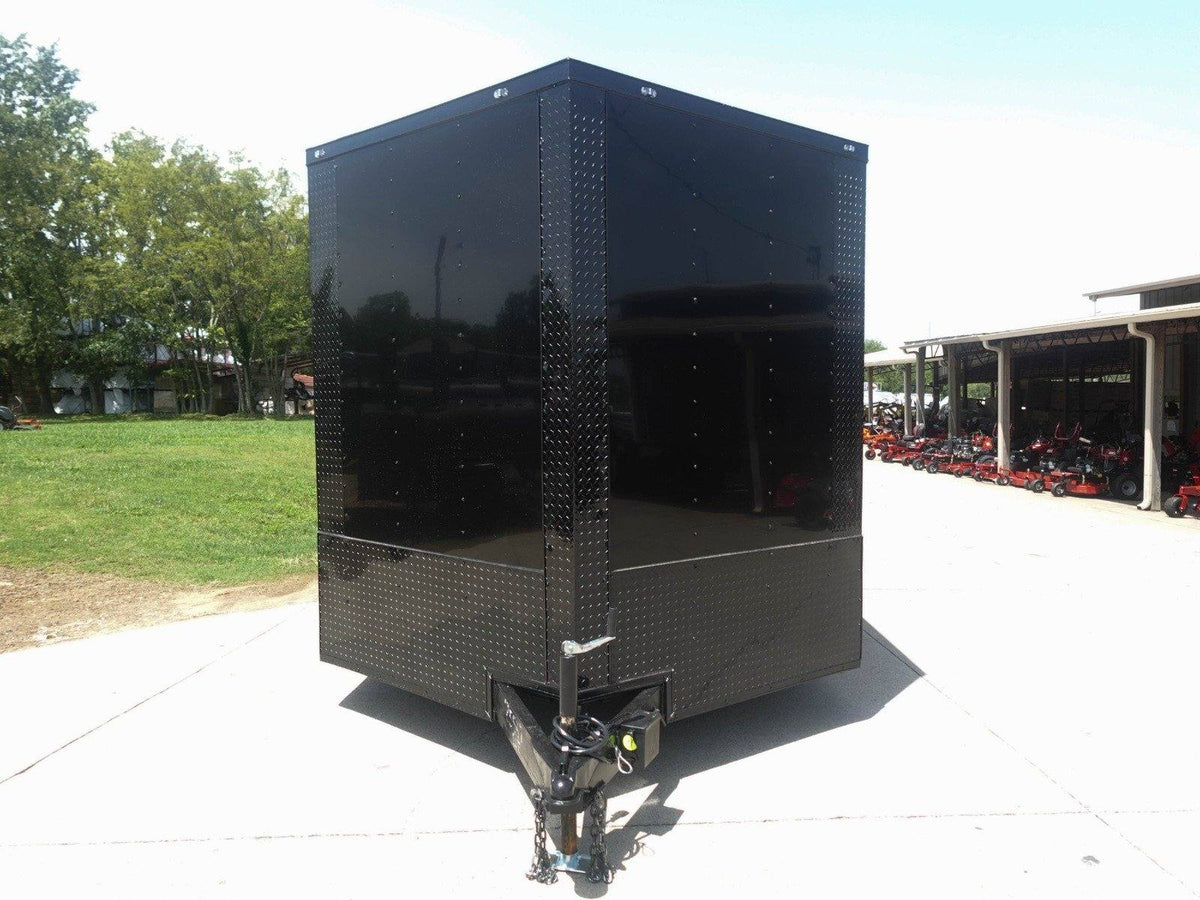 8.5 × 18 ft V-Nose Enclosed Trailer, photo 2